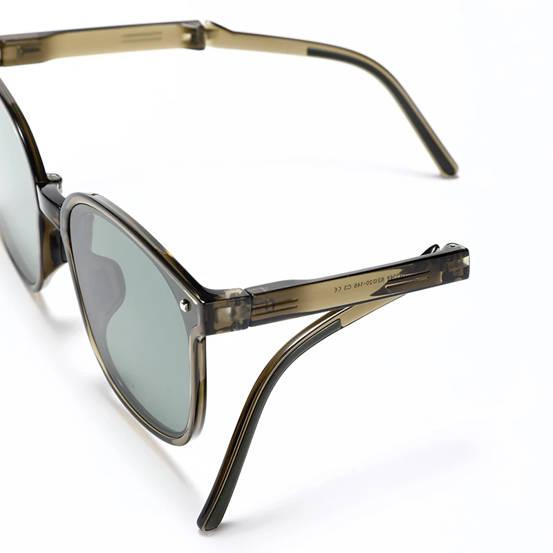 Eyewear quality inspection detail